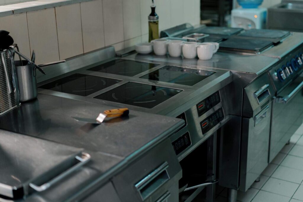 our commercial kitchen cleaning​ services