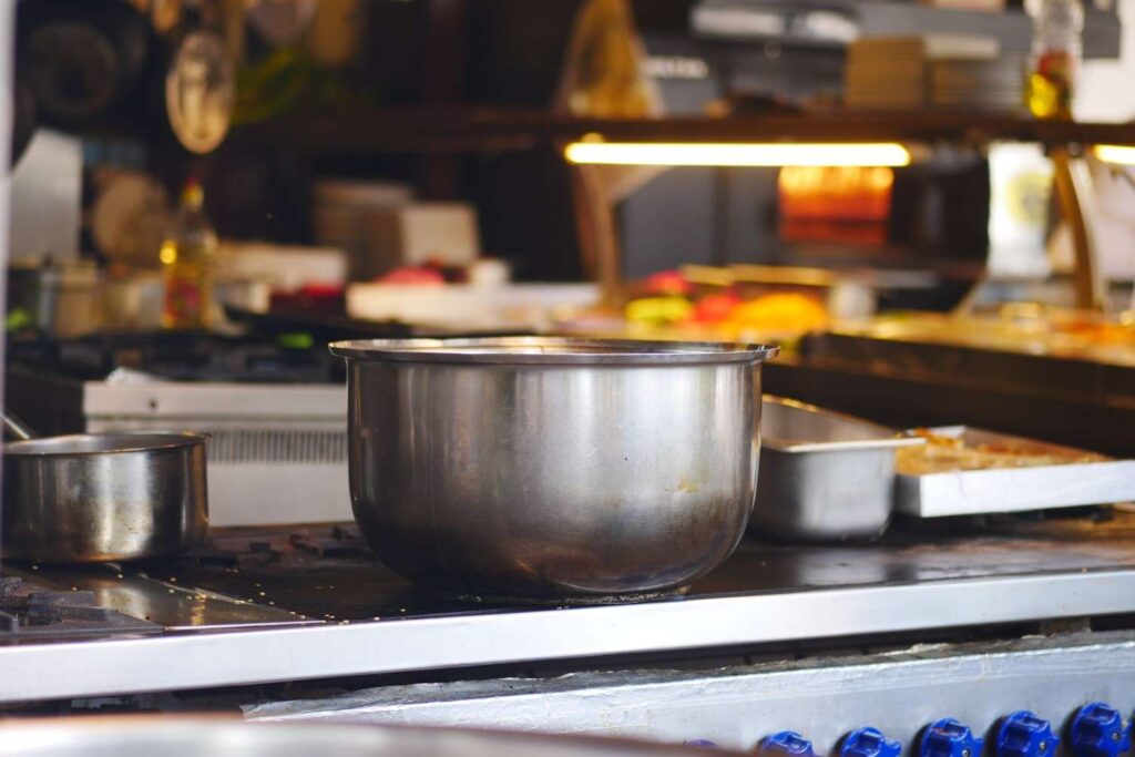 choose our kitchen cleaning services in durham region