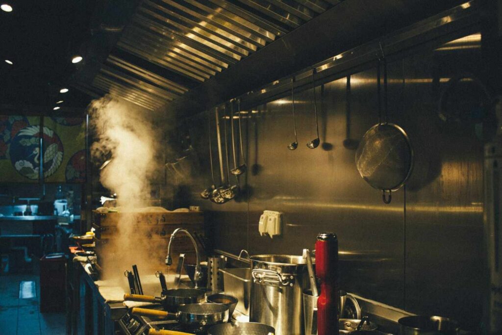 how restaurant equipment cleaning works
