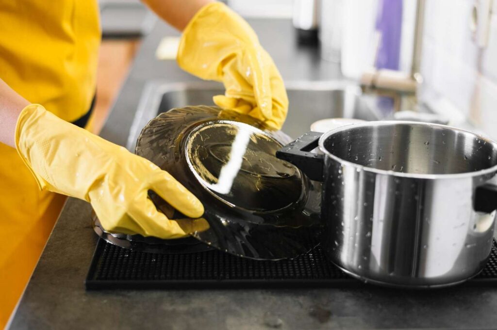 how to clean commercial kitchen equipment
